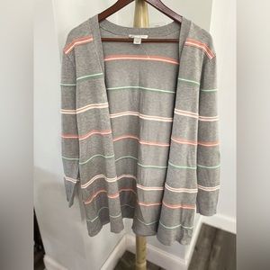 Large CJ Banks grey cardigan.